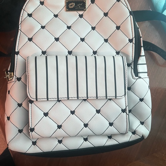 Betsey Johnson Chic White and Black Backpack - Picture 2 of 6